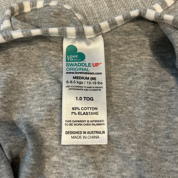 Love to Dream swaddle - Picture 2 of 3